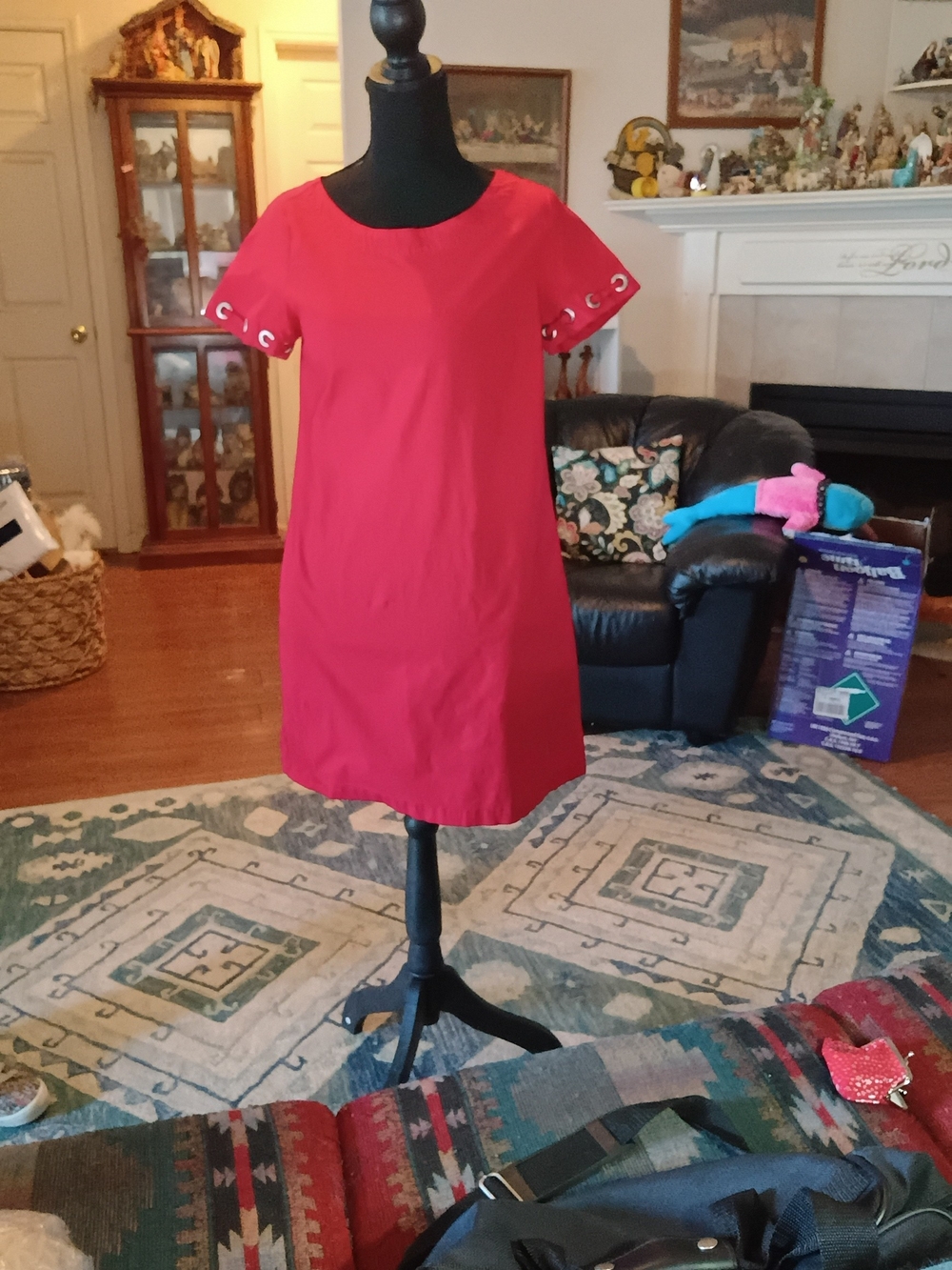 Classic Red Short-Sleeve Shift Dress with Grommet Sleeve Detail